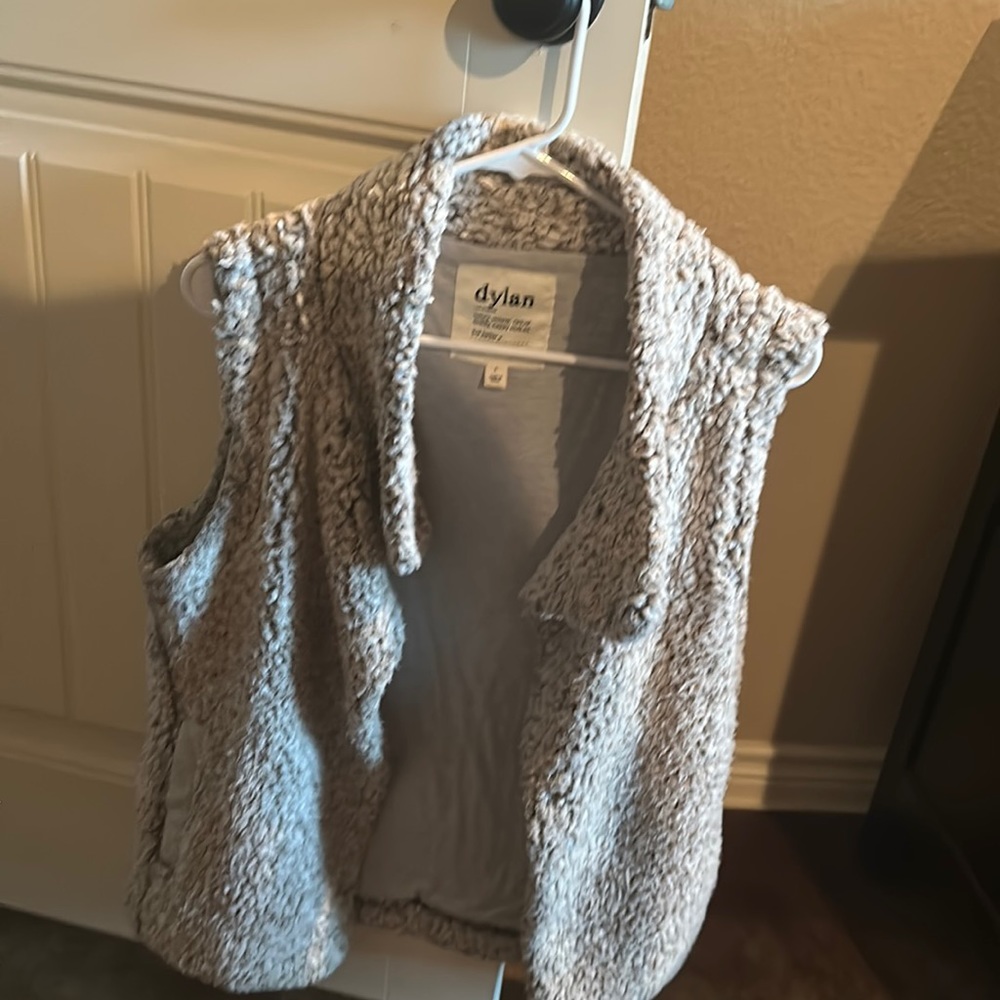 Womens Dylan Sherpa cowl neck vest large